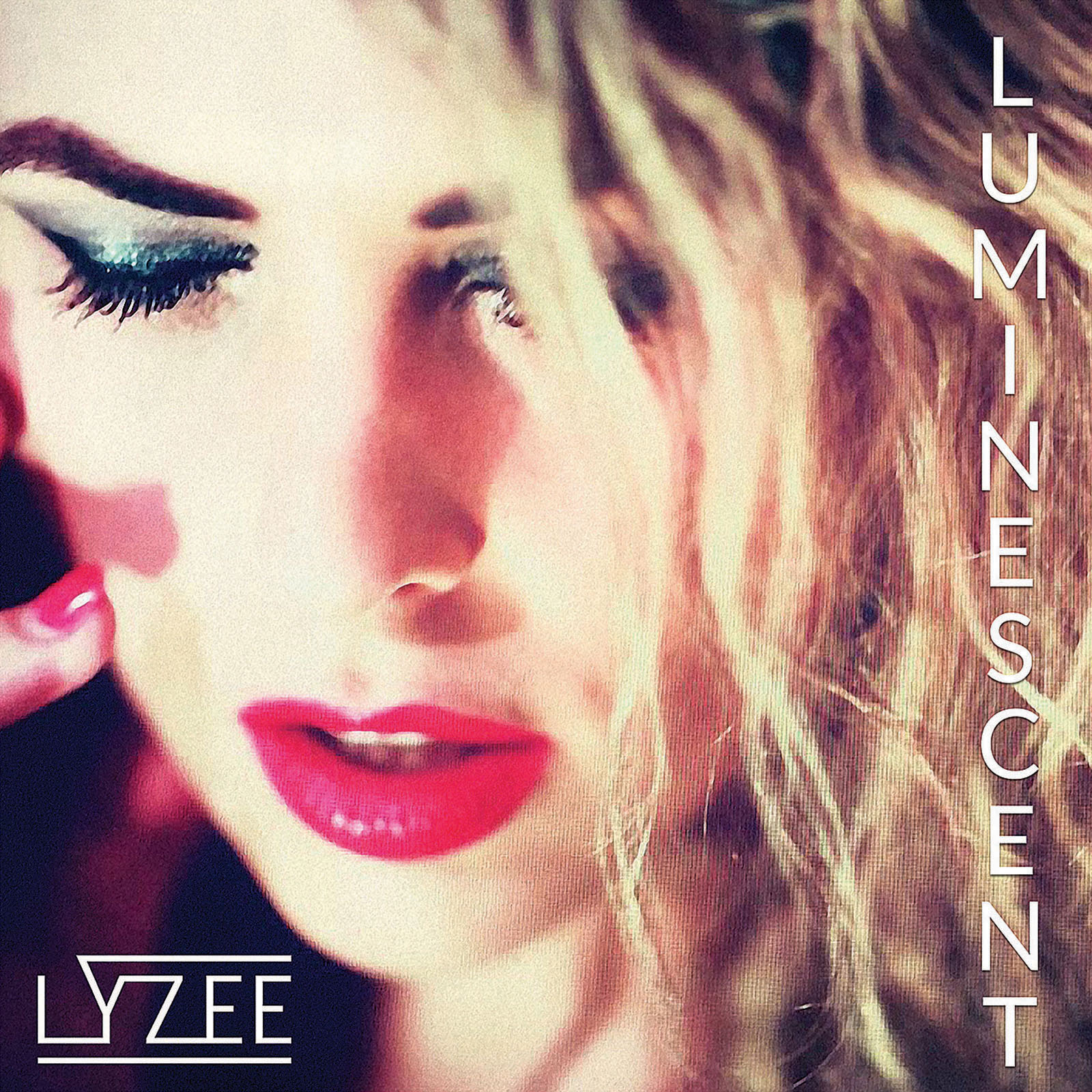 LYZEE Luminescent EP